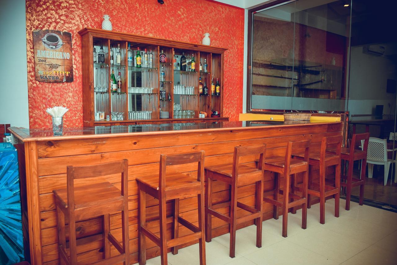 Zendara Hotel Negombo Esterno foto