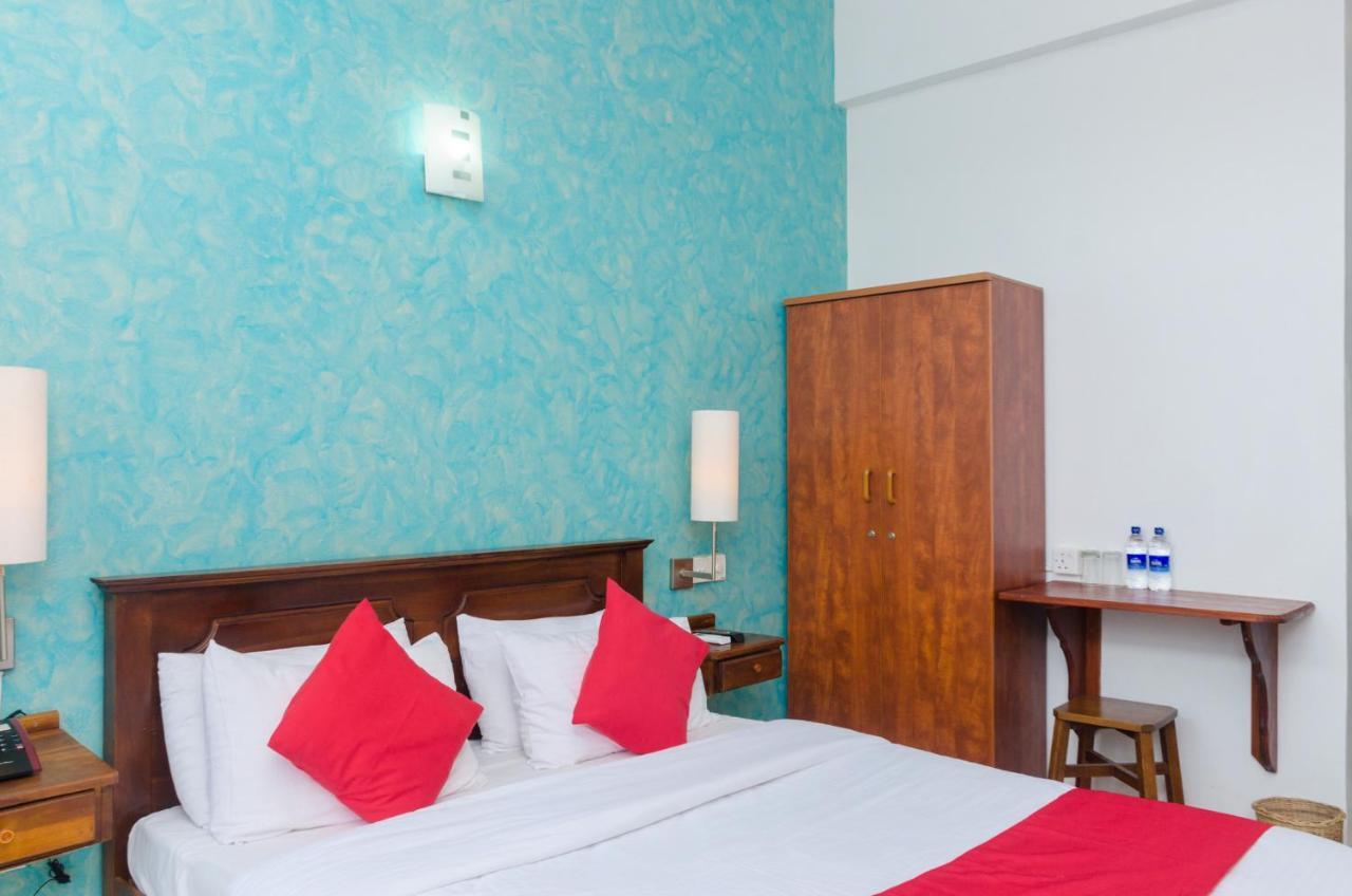 Zendara Hotel Negombo Esterno foto